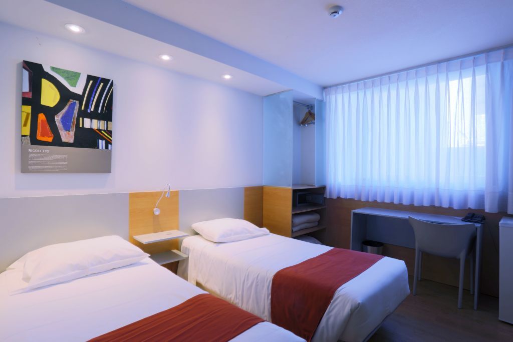 Hotel Orpheo Express Монтевидео Экстерьер фото